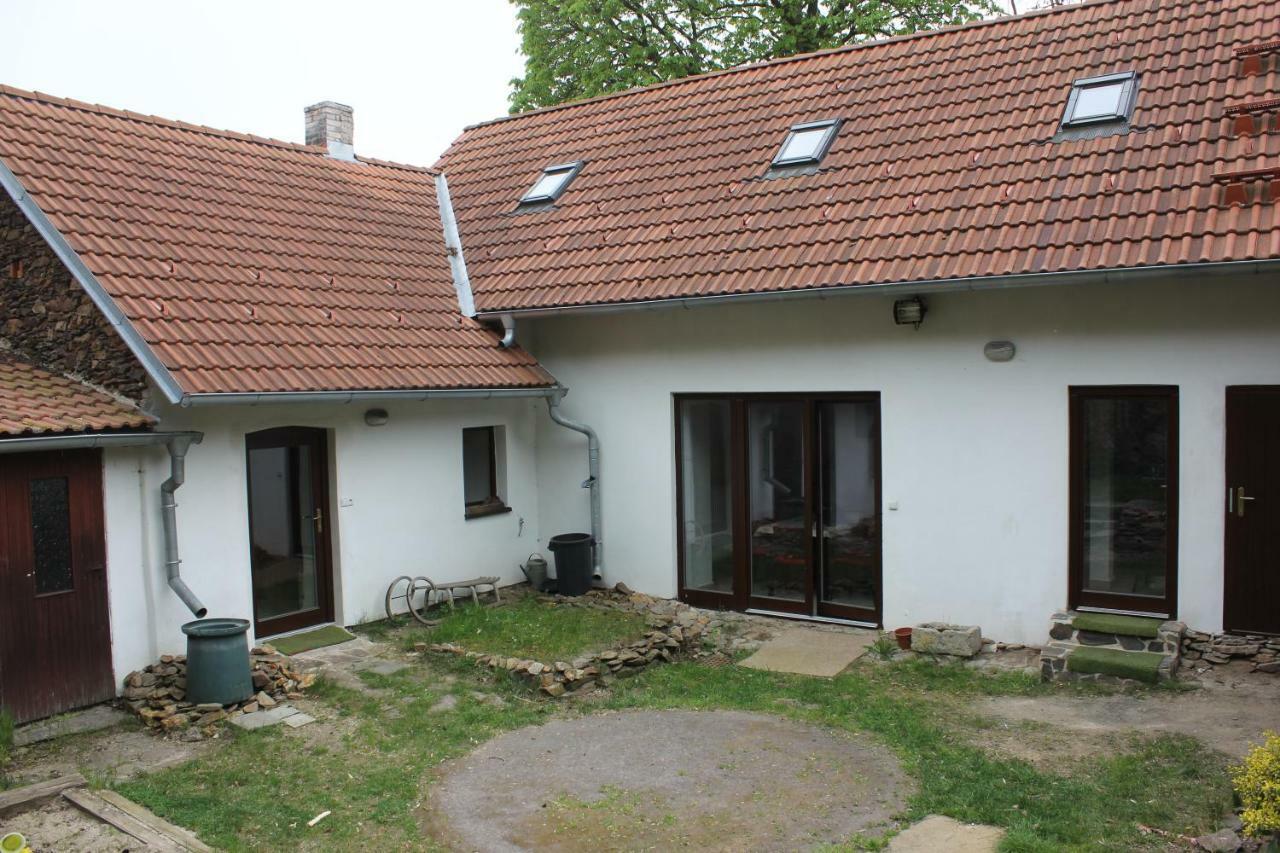 Chalupa Bechyně Esterno foto